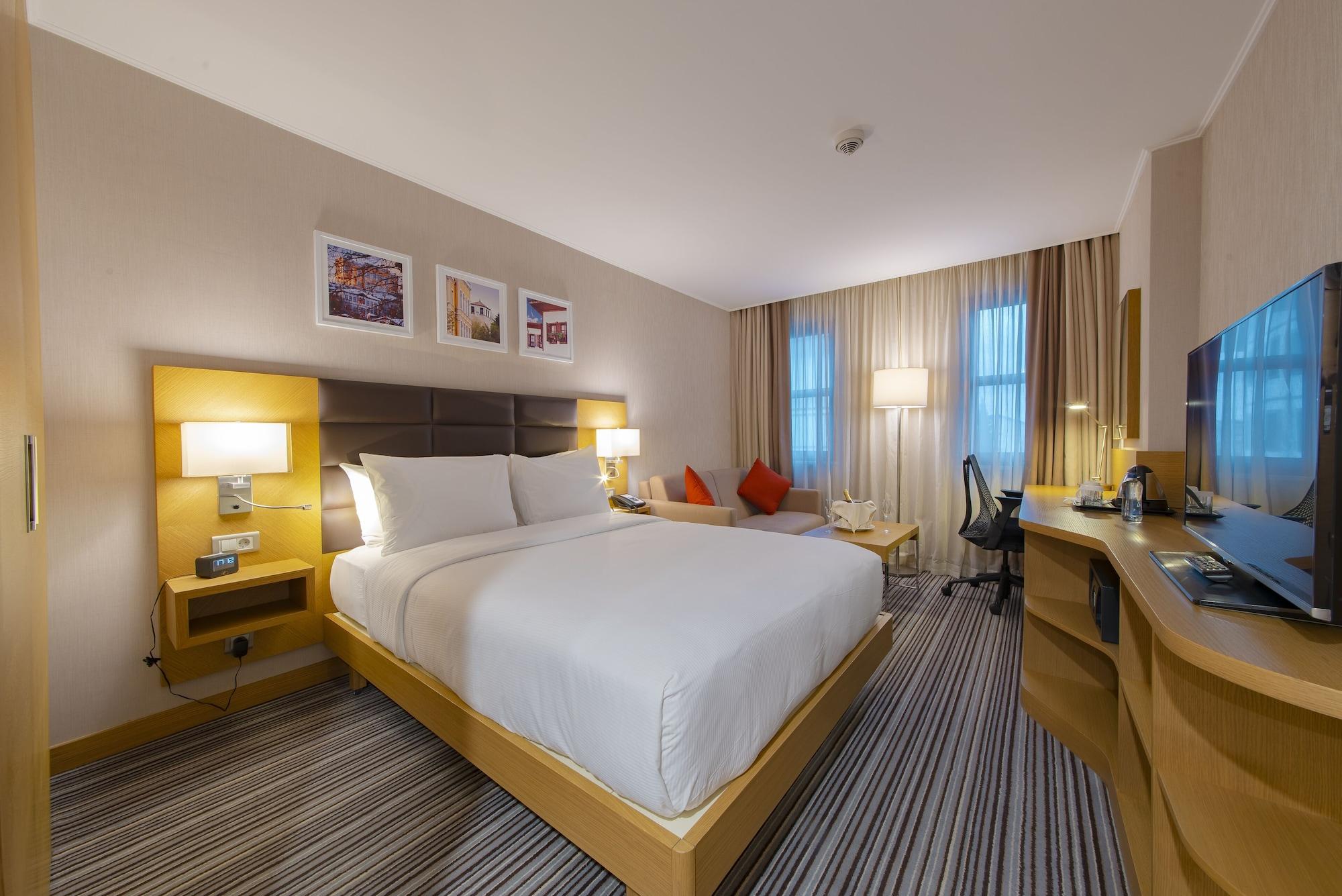 Hilton Garden Inn סאפראנבולו מראה חיצוני תמונה