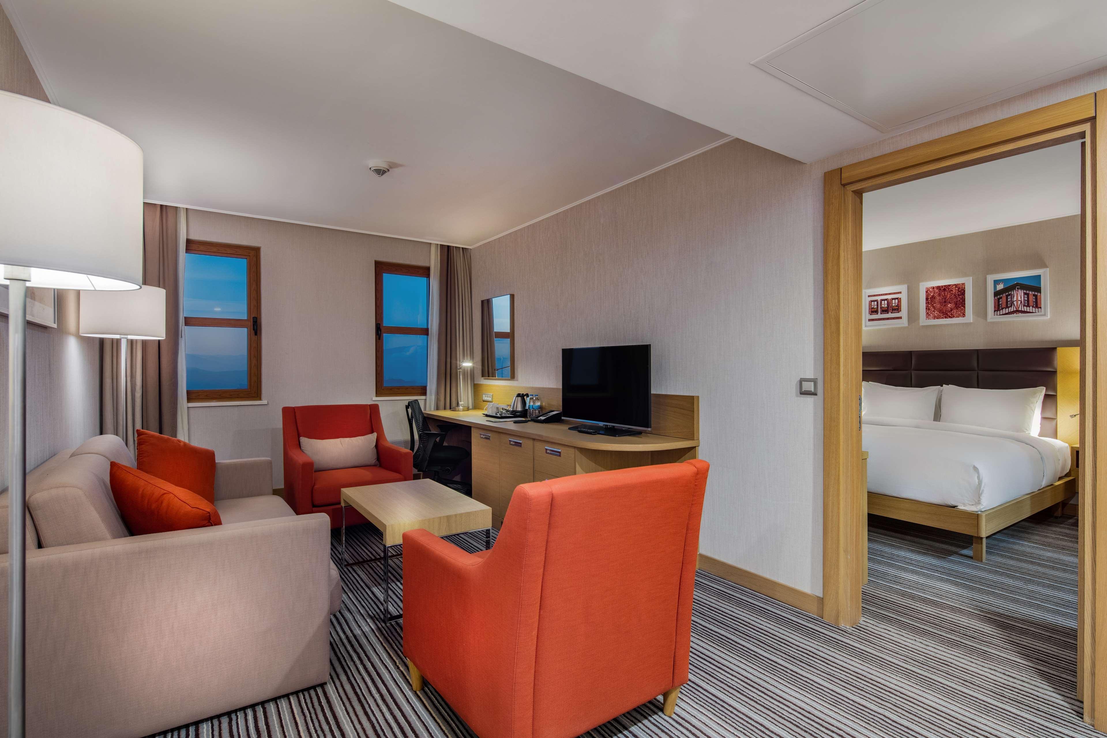 Hilton Garden Inn סאפראנבולו מראה חיצוני תמונה
