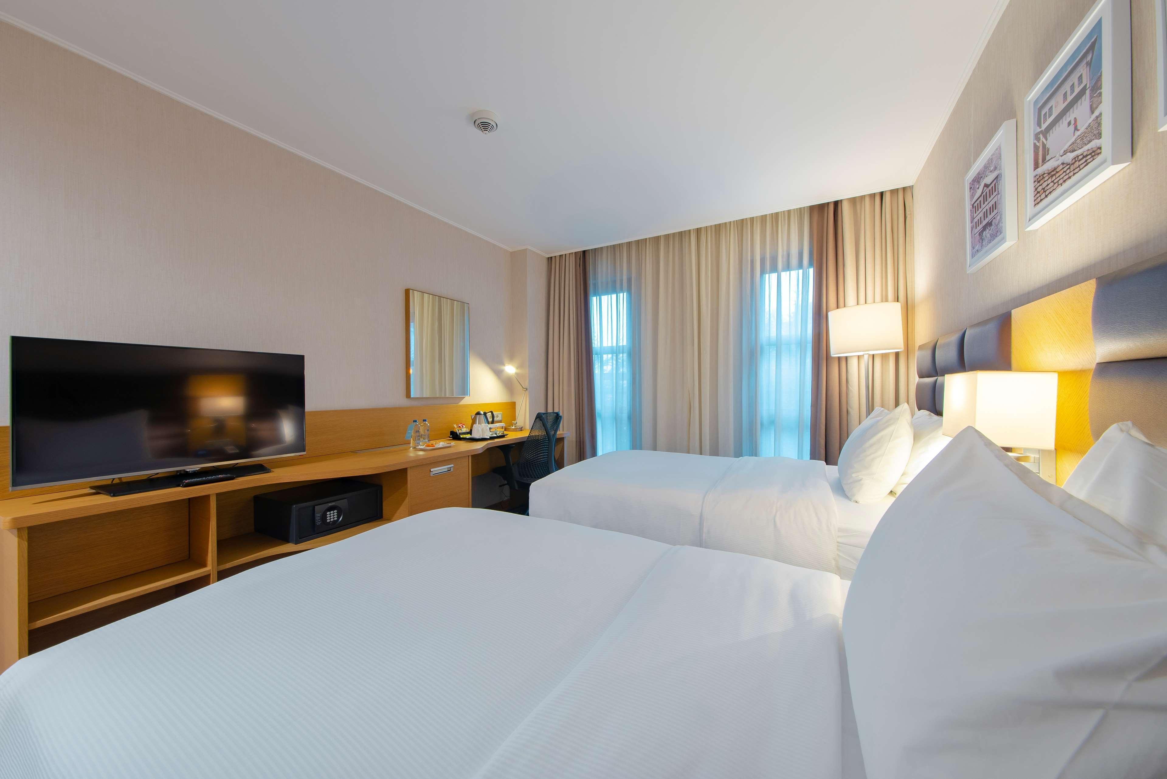 Hilton Garden Inn סאפראנבולו מראה חיצוני תמונה