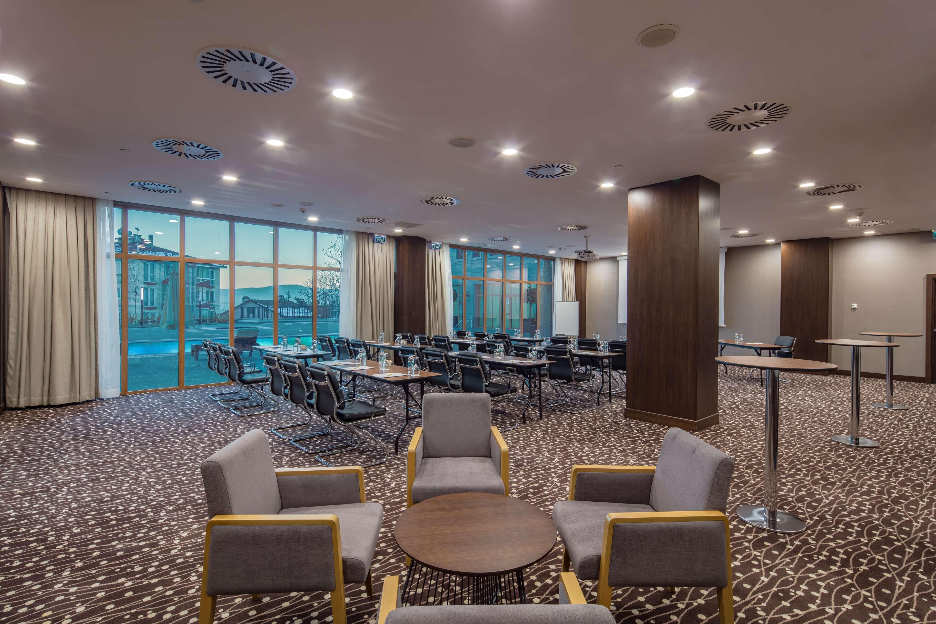 Hilton Garden Inn סאפראנבולו מראה חיצוני תמונה