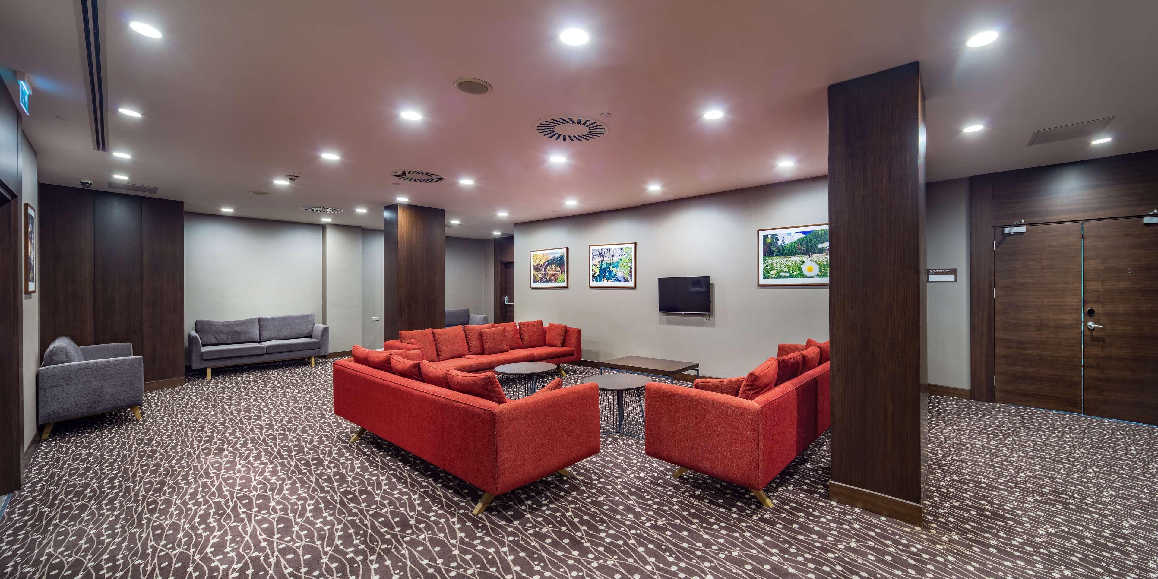 Hilton Garden Inn סאפראנבולו מראה חיצוני תמונה