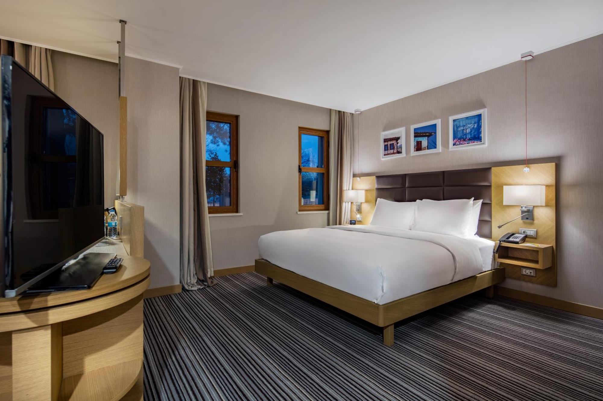 Hilton Garden Inn סאפראנבולו מראה חיצוני תמונה