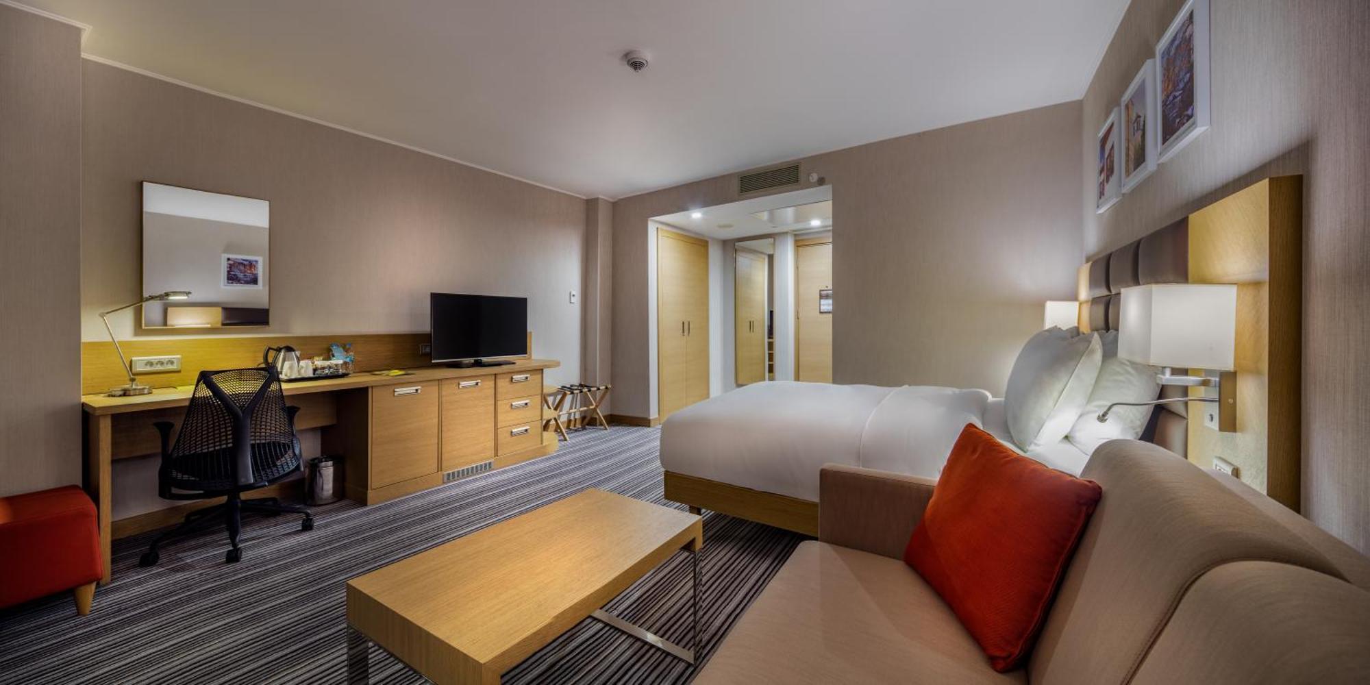 Hilton Garden Inn סאפראנבולו מראה חיצוני תמונה