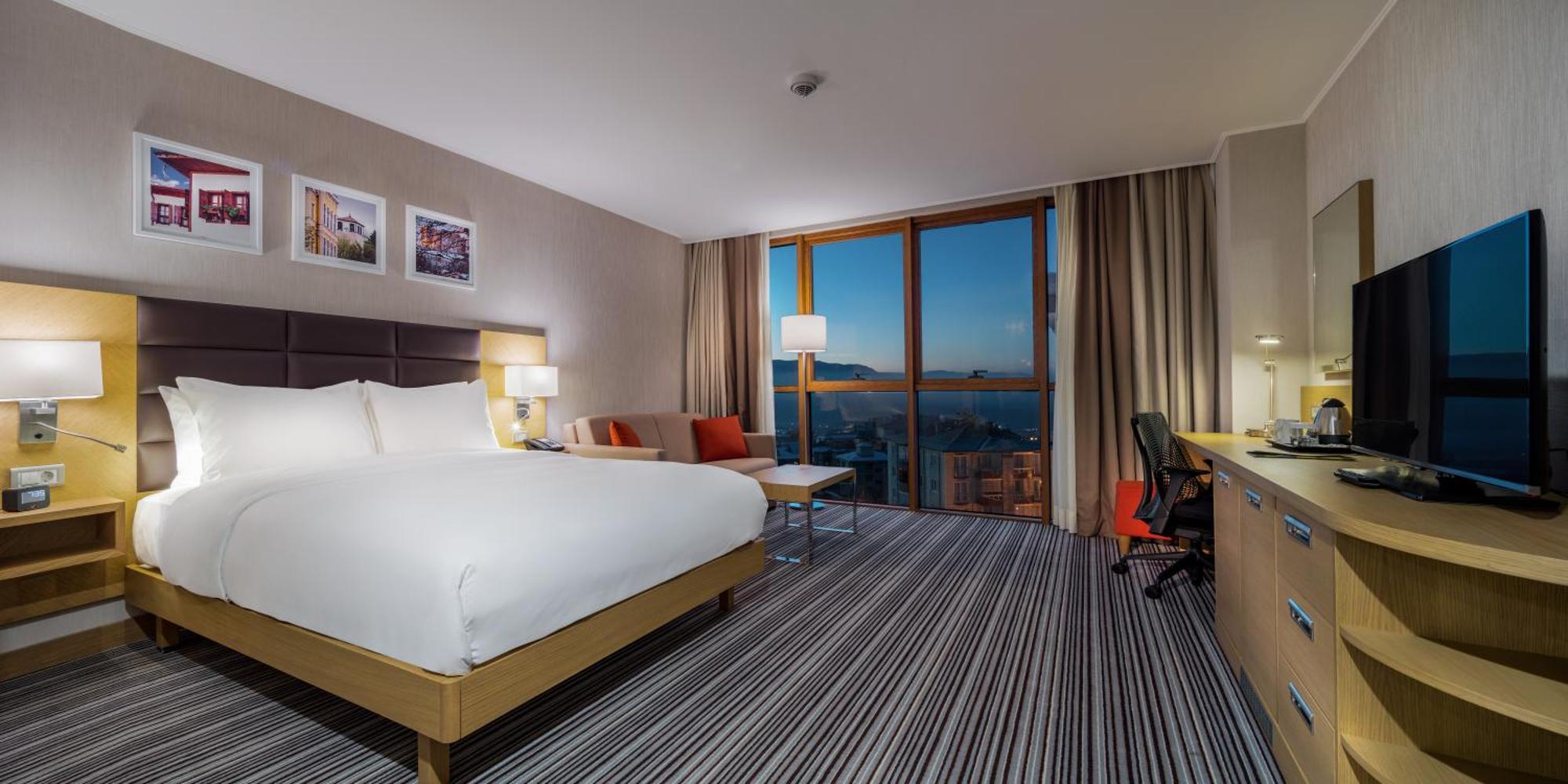 Hilton Garden Inn סאפראנבולו מראה חיצוני תמונה