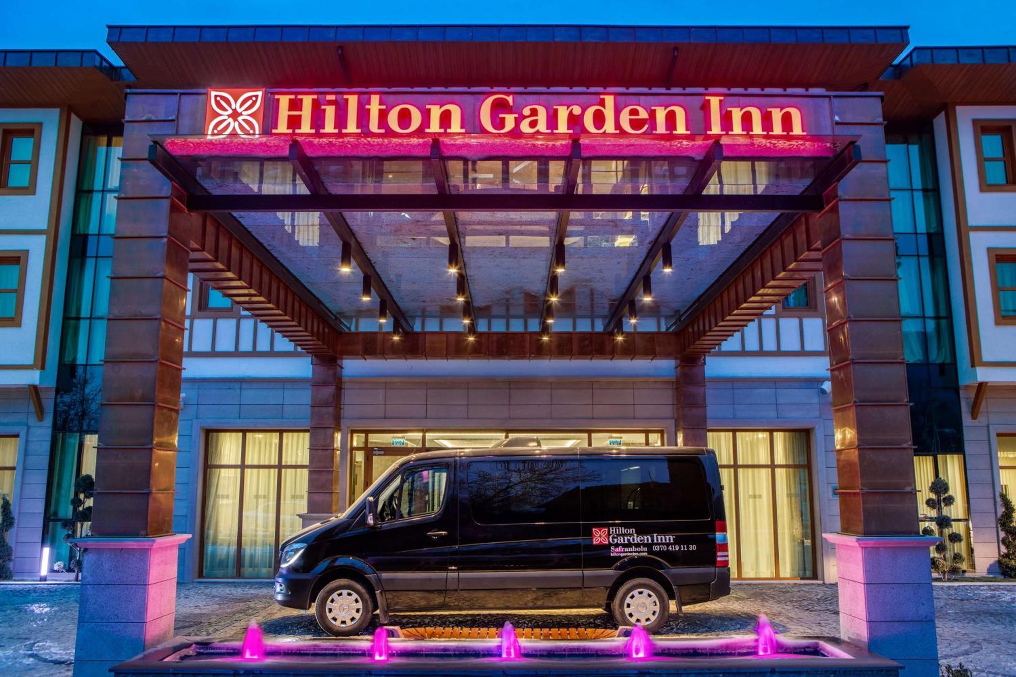 Hilton Garden Inn סאפראנבולו מראה חיצוני תמונה
