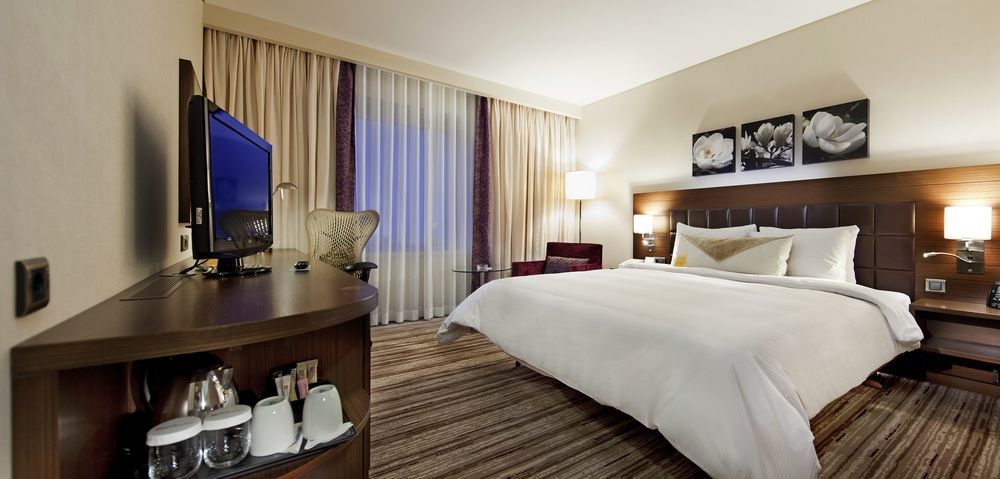 Hilton Garden Inn סאפראנבולו מראה חיצוני תמונה